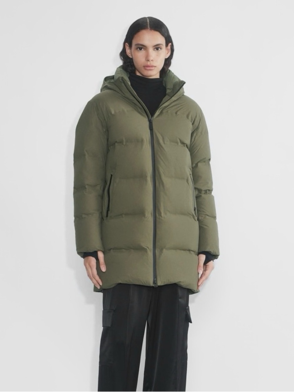 Aritzia The Super Puff₂O™ Mid - Rainstop™